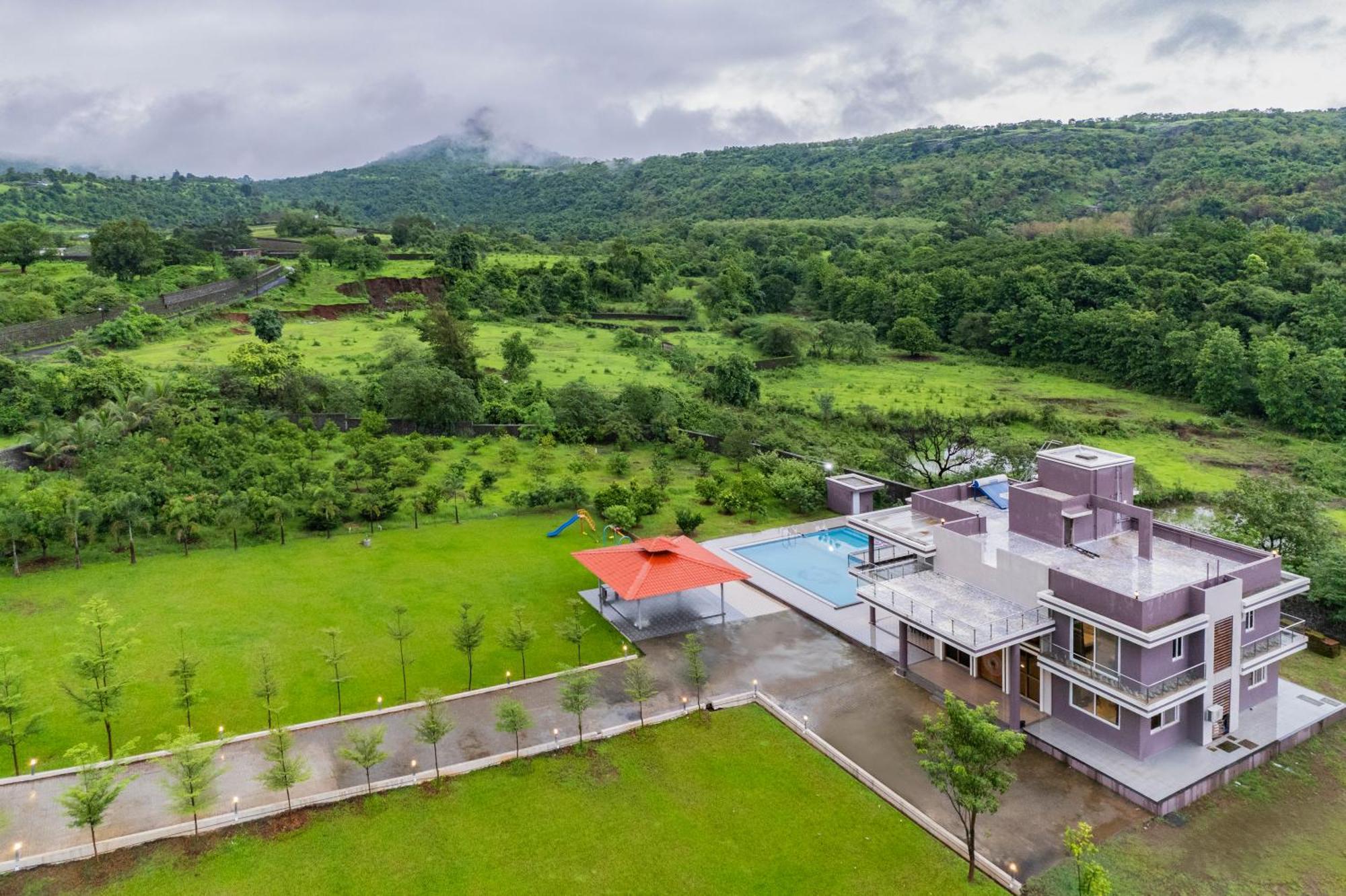 Stayscape Shreeji Farms 4Bhk Karjat Luaran gambar